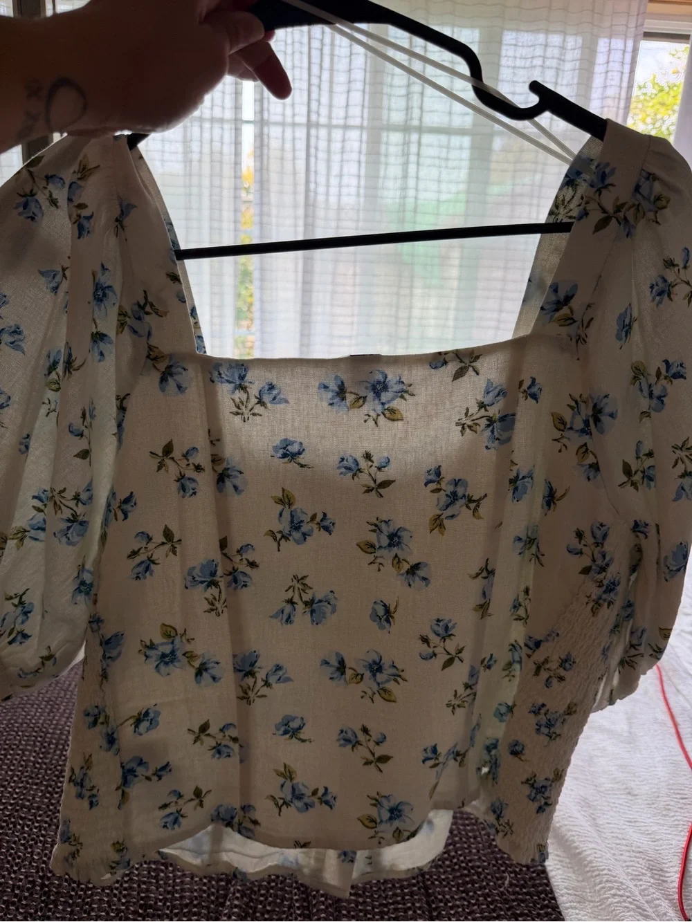Old Navy White Blouse with Blue Floral Print and Puff Sleeves